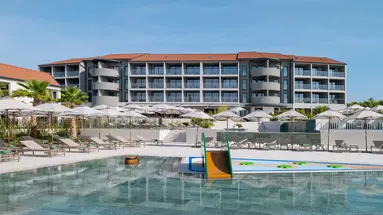 Molum Hotel & Residences