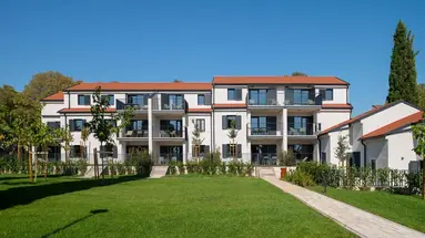Molum Hotel & Residences