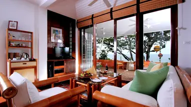 Mom Tri's Villa Royale