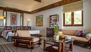 Mom Tri's Villa Royale