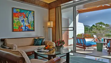 Mom Tri's Villa Royale