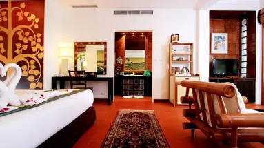 Mom Tri's Villa Royale