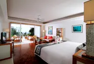 Mom Tri's Villa Royale