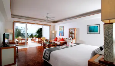 Mom Tri's Villa Royale