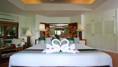 Mom Tri's Villa Royale