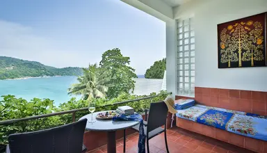 Mom Tri's Villa Royale