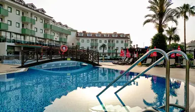 Monachus Hotel & Spa