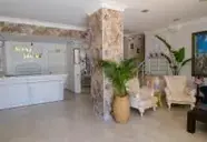 Moni Hotel