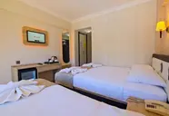 Moni Hotel