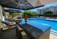 Moni Hotel