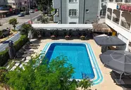 Moni Hotel