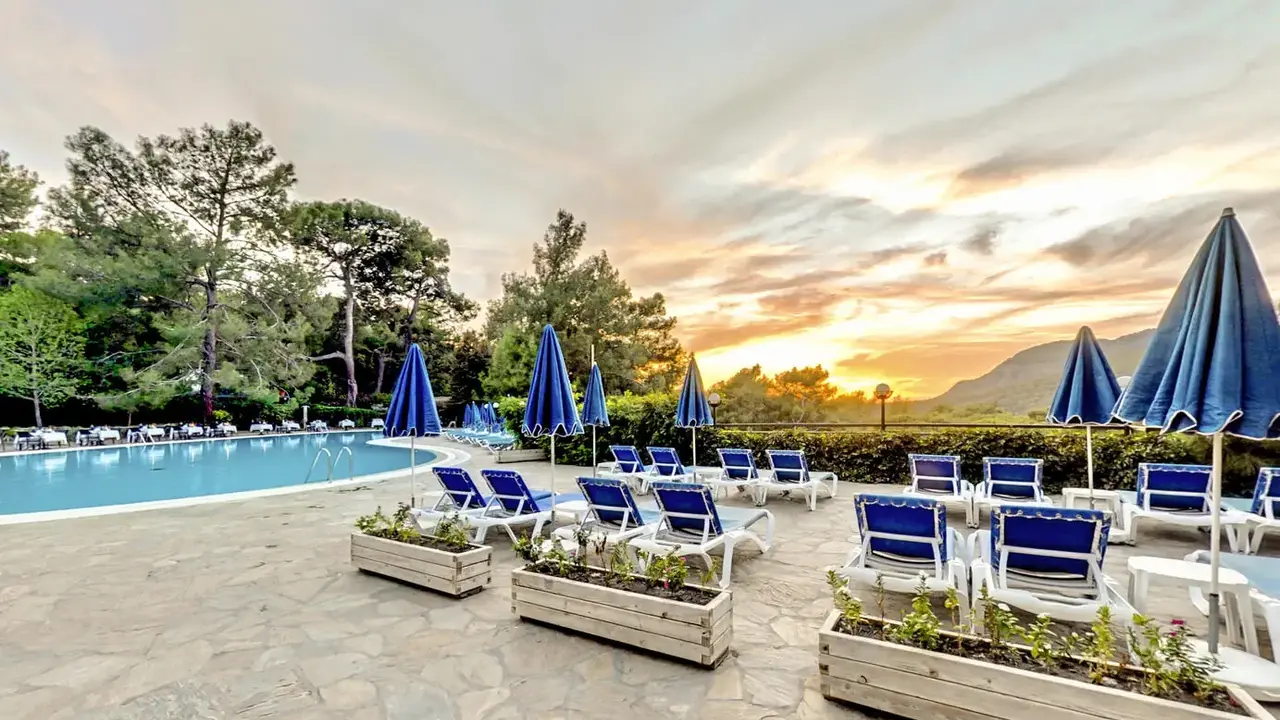 Montana Pine Resort