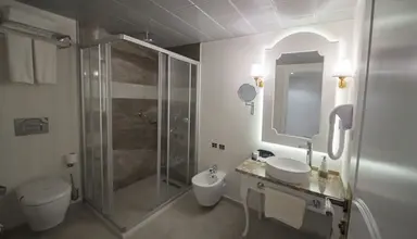 Montebello Deluxe