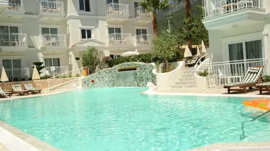 Montebello Deluxe