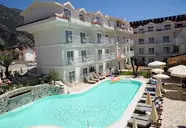 Montebello Deluxe