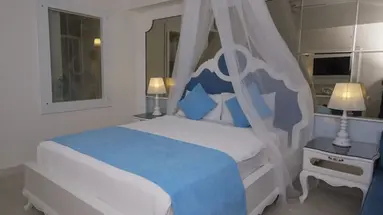 Montebello Deluxe