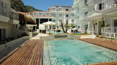 Montebello Deluxe