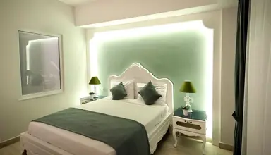 Montebello Deluxe
