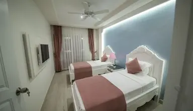 Montebello Deluxe