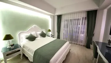 Montebello Deluxe
