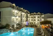 Montebello Deluxe