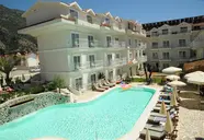 Montebello Deluxe