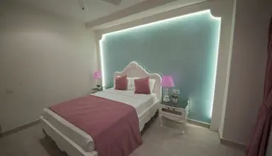 Montebello Deluxe