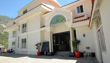 Montebello Deluxe
