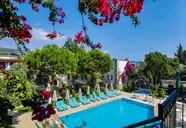 Moonshine Hotel & Suites