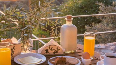Moutzanakis Residence (Achlada)