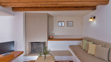 Moutzanakis Residence (Achlada)