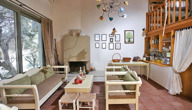 Moutzanakis Residence (Achlada)