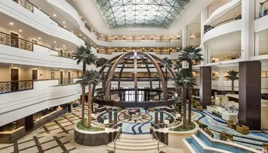 Movenpick Grand Al Bustan