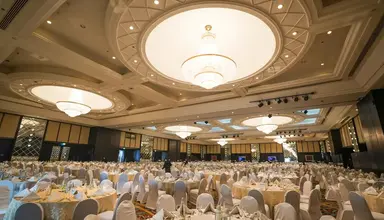 Movenpick Grand Al Bustan