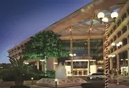 Movenpick Grand Al Bustan