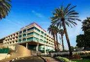 Movenpick Grand Al Bustan