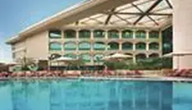 Movenpick Grand Al Bustan