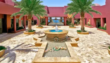 Movenpick Resort & Spa Tala Bay