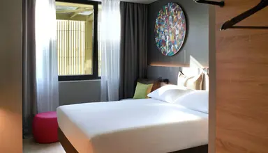 Moxy Athens City
