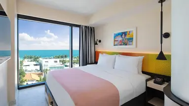 Moxy Miami South Beach