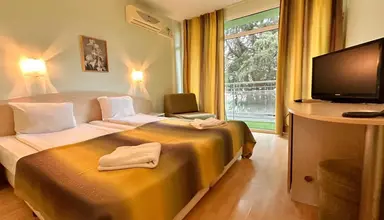 MPM Boomerang (Sunny Beach)