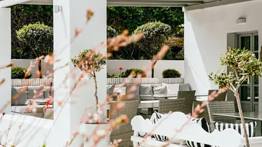 Mr & Mrs White Paros Suites & More