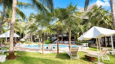 Myblue (Nungwi Beach)