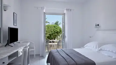 Myconian Sunrise Relais & Chateaux