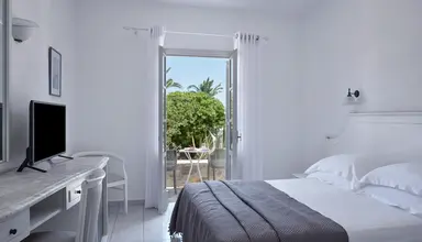 Myconian Sunrise Relais & Chateaux