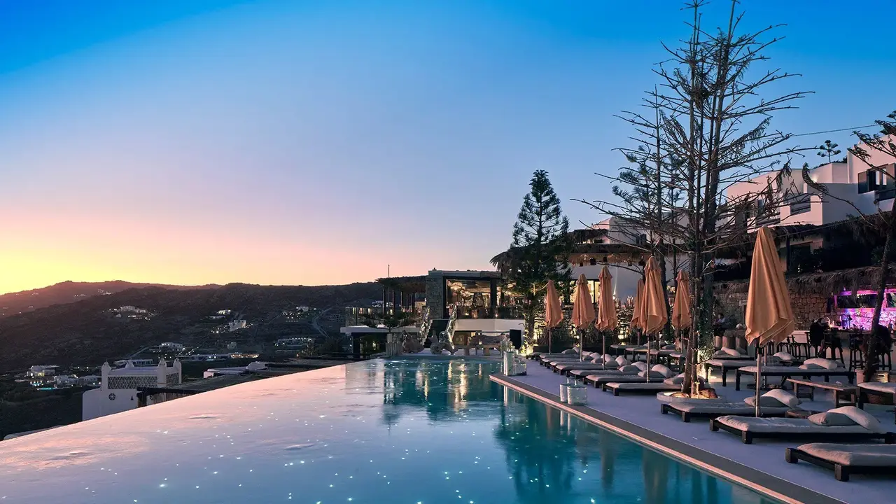 Myconian Utopia Relais & Chateaux
