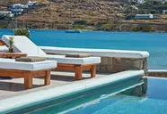 Mykonos Waves Beach House & Suites