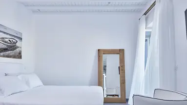 Mykonos Waves Beach House & Suites