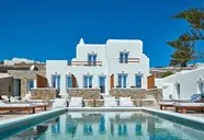 Mykonos Waves Beach House & Suites