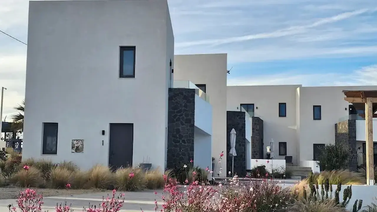 myLithos Suites